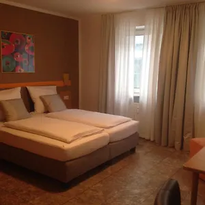 https://pension-lindner.getmunichhotels.com